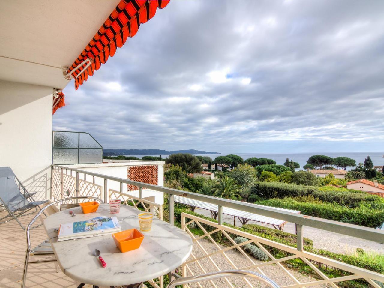 Apartment Riva Bella-2 By Interhome Cavalaire-sur-Mer Exterior photo